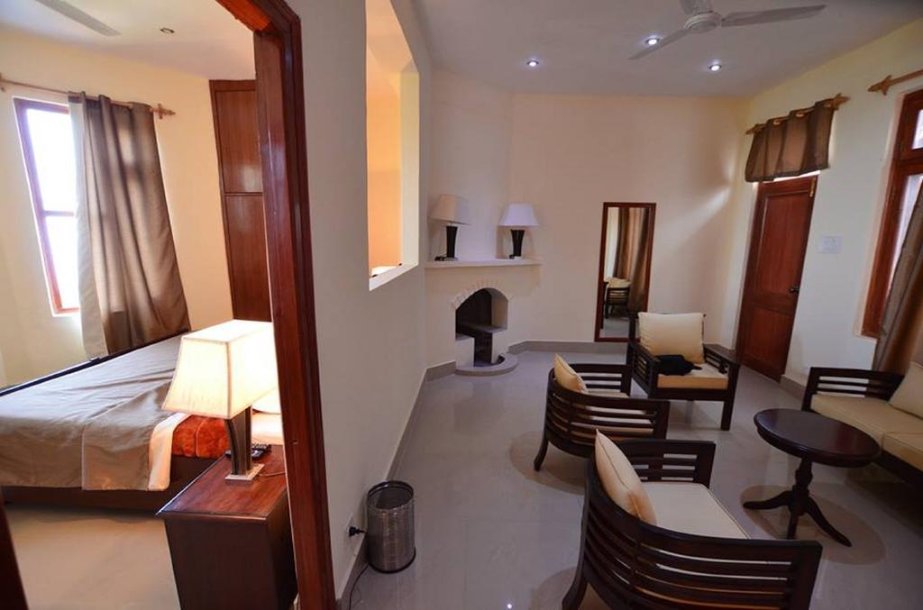 Hotel Deodar Villa Dharamshala Room photo