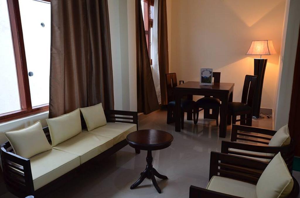 Hotel Deodar Villa Dharamshala Room photo