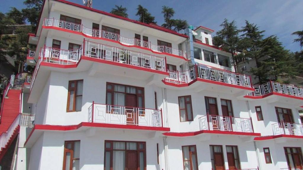 Hotel Deodar Villa Dharamshala Exterior photo
